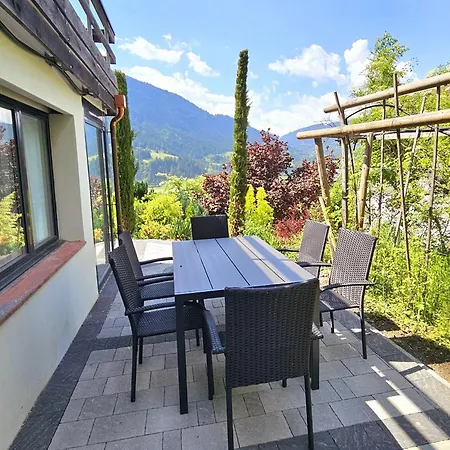 Panorama Naehe Skigebiet Laax Апартаменты *