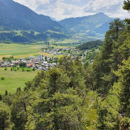 Panorama Naehe Skigebiet Laax * Sagogn